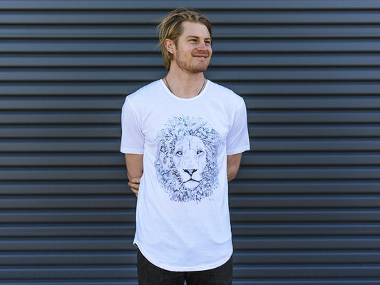 SECONDS - Lion T-shirt
