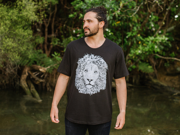 Lion - Men's T-Shirt